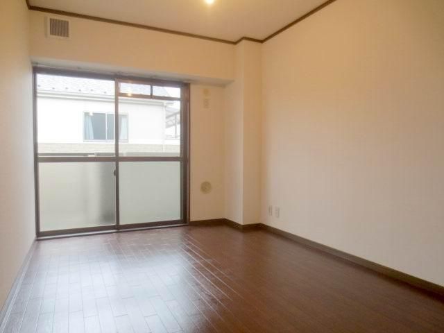 �y�Q���z�@