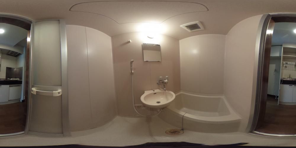 �o�X���[��