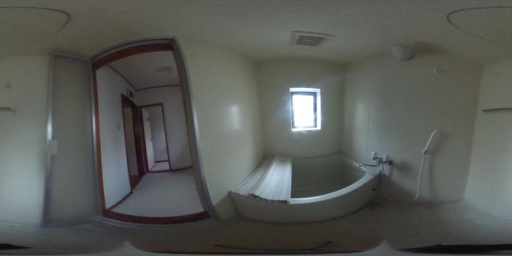 �o�X���[��